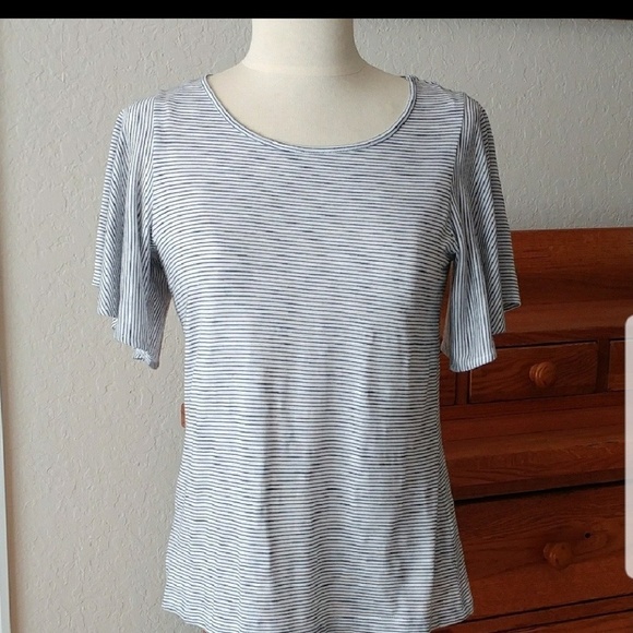 Black & White Striped Flowy Short Sleeve Top - Picture 6 of 9